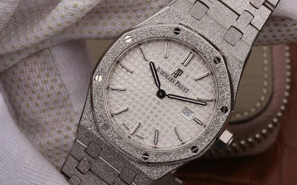 愛彼手表外觀有劃痕處理方法詳解（圖）