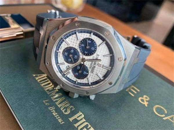 愛彼手表走慢了解決辦法盤點(圖) 愛彼手表走慢了解決辦法盤點(圖)